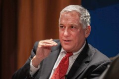 Walter Isaacson
